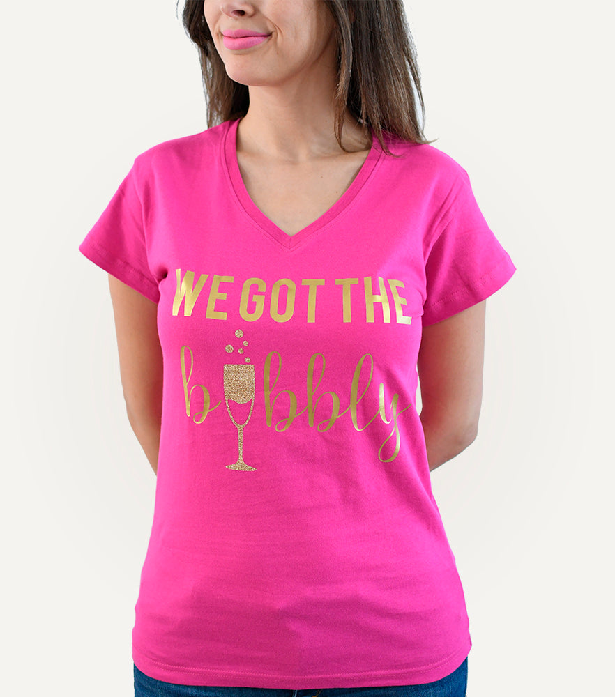 Playera cuello V - Top Knot Party